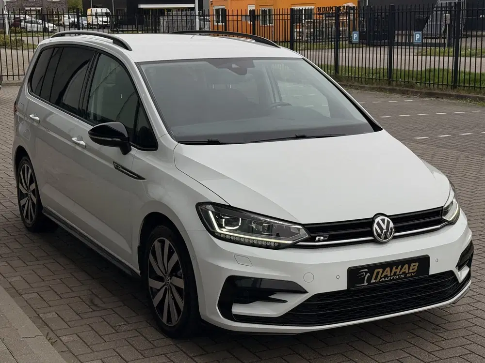 Volkswagen Touran 1.5 TSI Highline Business R 7p uit 2019, foto 14