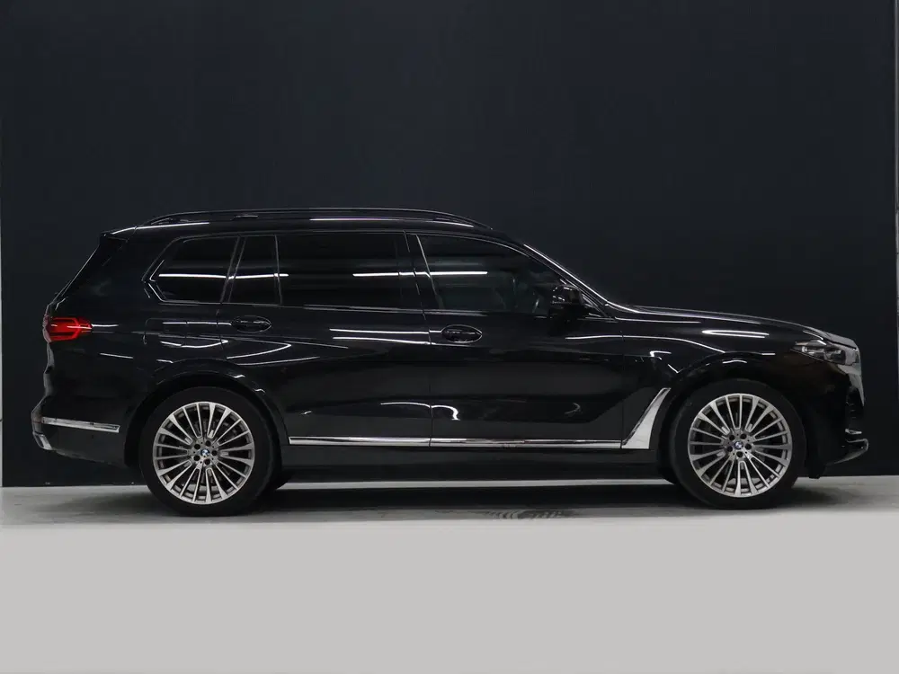BMW X7 xDrive40i High Executive [SCHUIFKANTELDAK uit 2020, foto 10