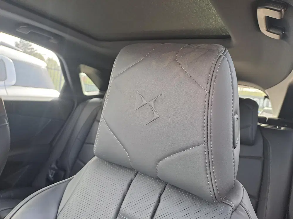 DS Automobiles DS 7 DS 7 1.6 PHEV 300 4x4 Etoile uit 2025, foto 13