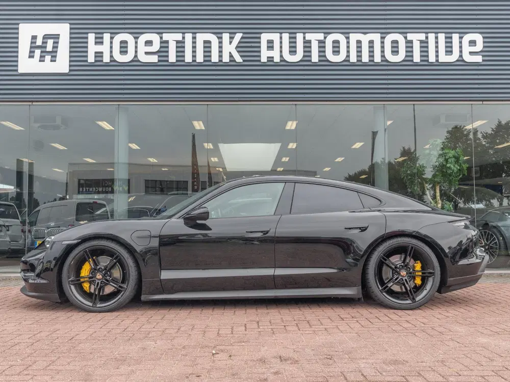 Porsche Taycan Performance 84 kWh uit 2021, foto 10