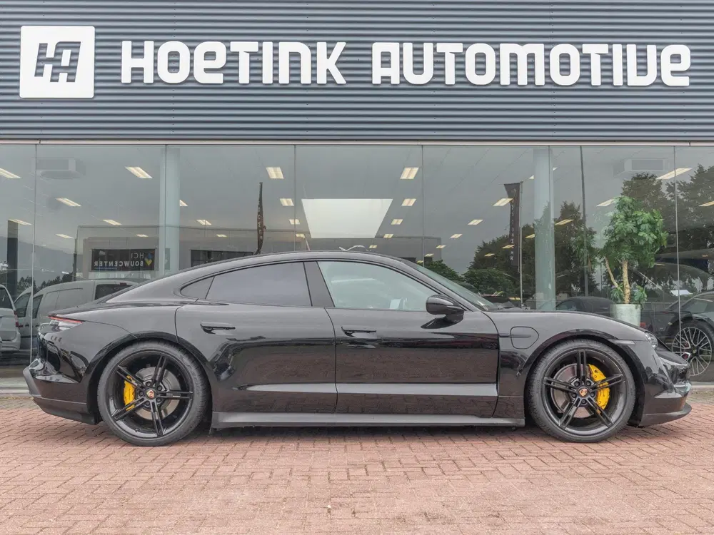 Porsche Taycan Performance 84 kWh uit 2021, foto 12