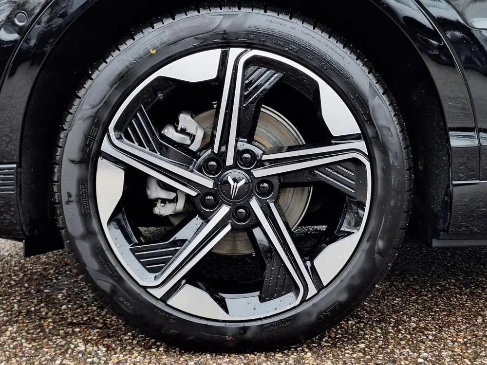 Voyah Courage Performance Edition uit 2025, foto 9