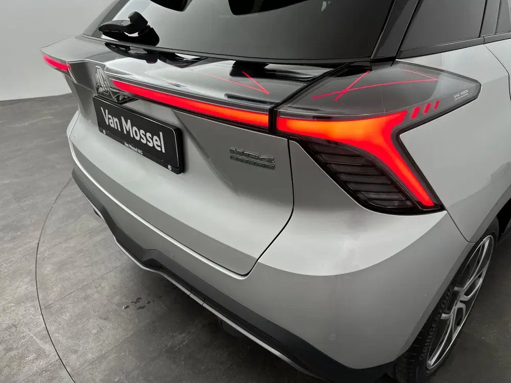 MG MG4 Trophy Extended Range 77 kWh uit 2025, foto 12