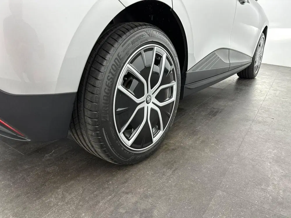 MG MG4 Trophy Extended Range 77 kWh uit 2025, foto 13