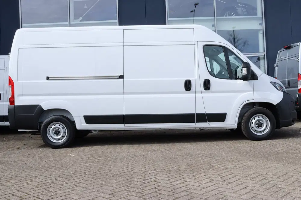 Peugeot Boxer 2.2 BlueHDi 140 S&S L3H2 3.5t uit 2024, foto 10