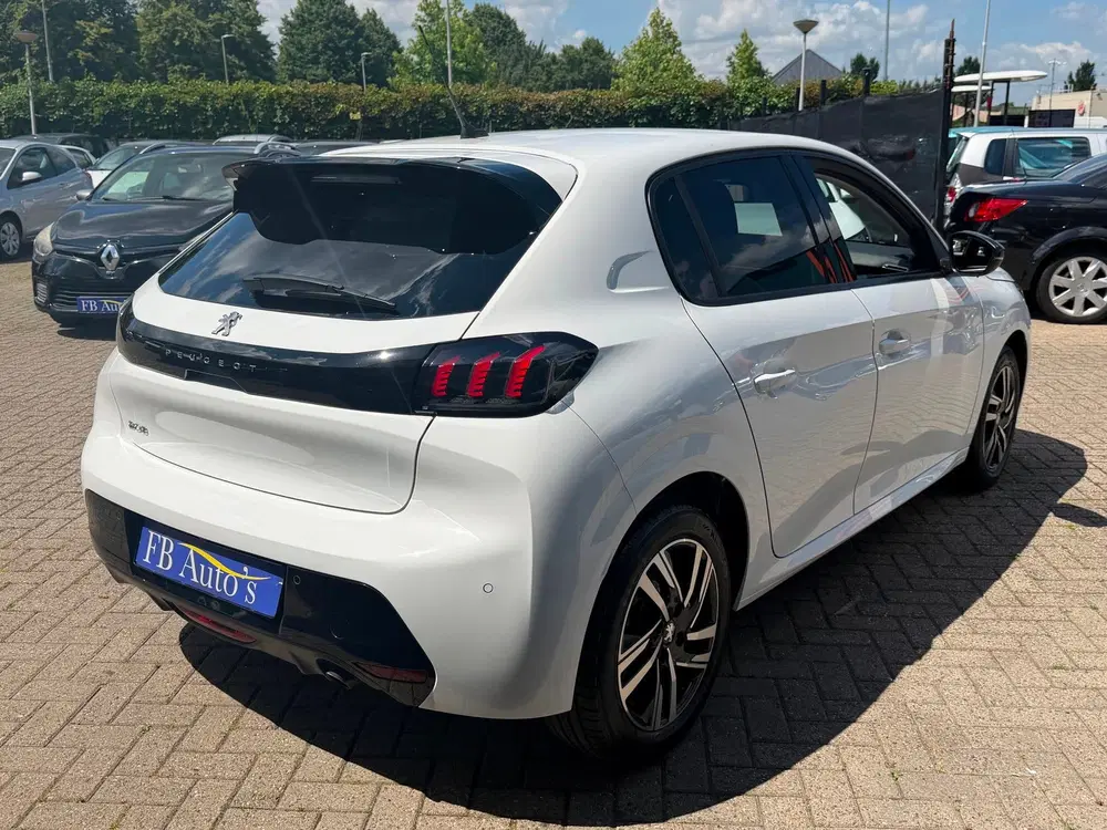 Peugeot 208 1.2 PureTech Allure Pack Airco Cruise Navi uit 2023, foto 14
