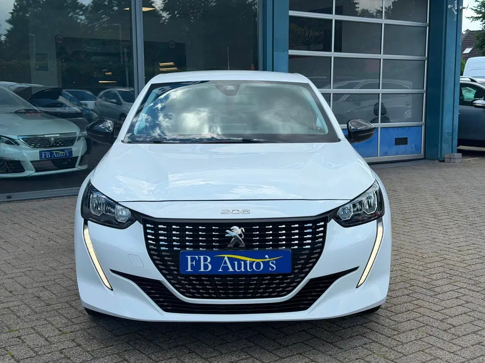 Peugeot 208 1.2 PureTech Allure Pack Airco Cruise Navi uit 2023, foto 2