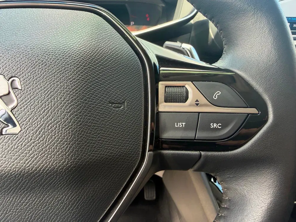 Peugeot 208 1.2 PureTech Allure Pack Airco Cruise Navi uit 2023, foto 7