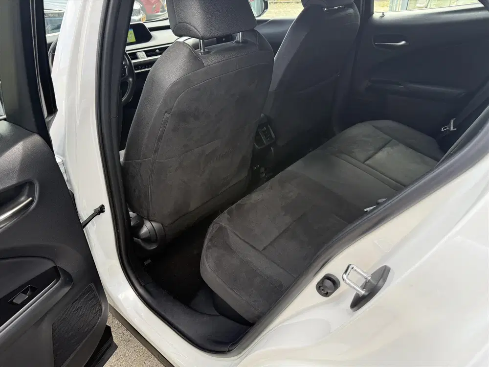Lexus UX 250h Hybrid Automaat 184pk Business Line uit 2020, foto 14