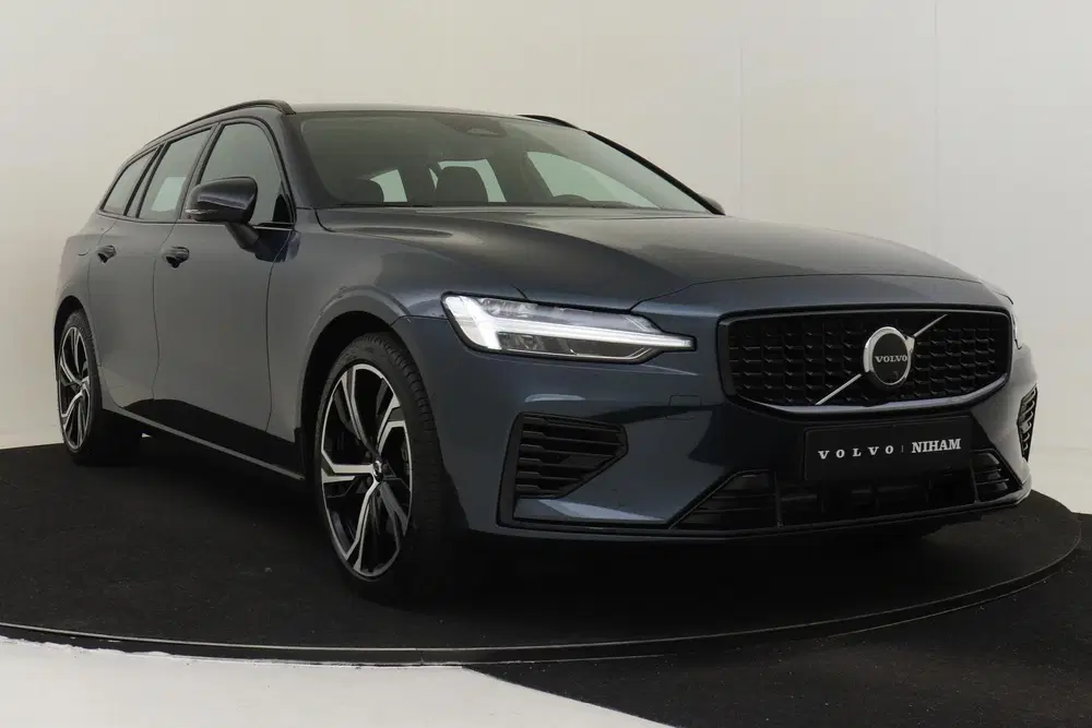 Volvo V60 T8 PLUG-IN HYBRID AWD PLUS PERFORMANCE ED. uit 2026, foto 11
