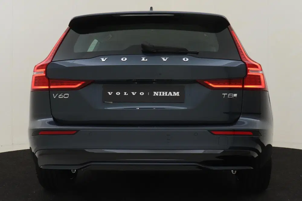 Volvo V60 T8 PLUG-IN HYBRID AWD PLUS PERFORMANCE ED. uit 2026, foto 15