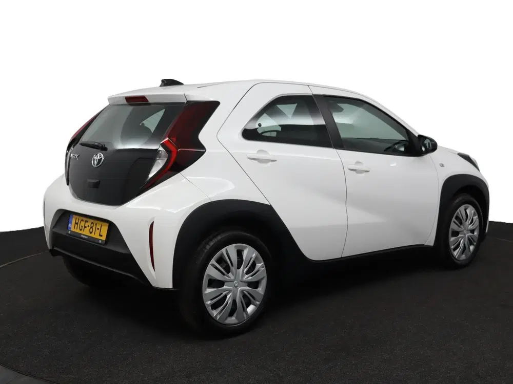 Toyota Aygo X 1.0 VVT-i MT Play uit 2025, foto 2