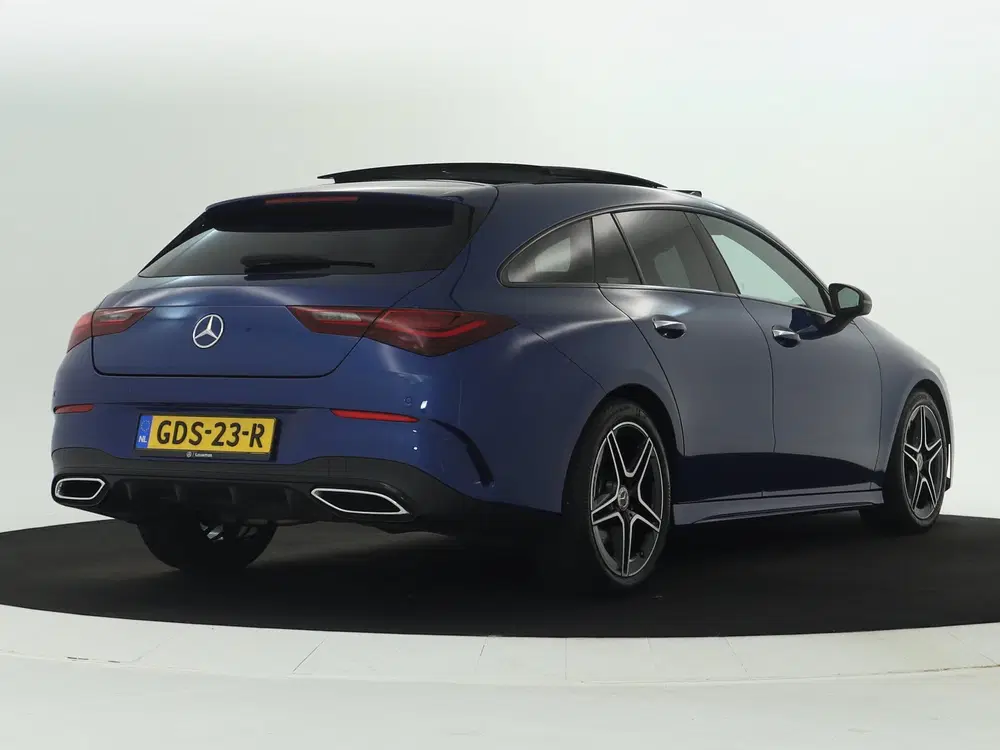 Mercedes-Benz CLA CLA-Klasse Shooting Brake 180 AMG Line uit 2024, foto 2