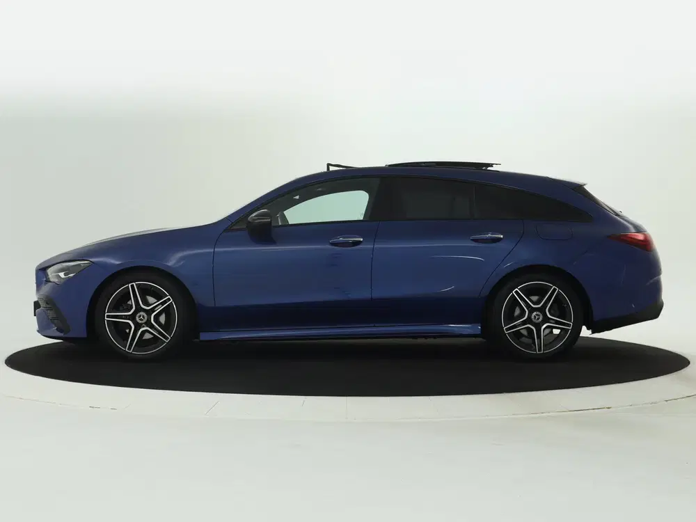 Mercedes-Benz CLA CLA-Klasse Shooting Brake 180 AMG Line uit 2024, foto 3