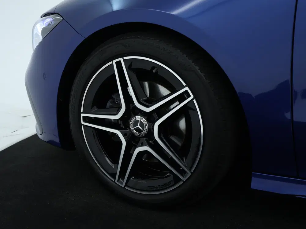Mercedes-Benz CLA CLA-Klasse Shooting Brake 180 AMG Line uit 2024, foto 4
