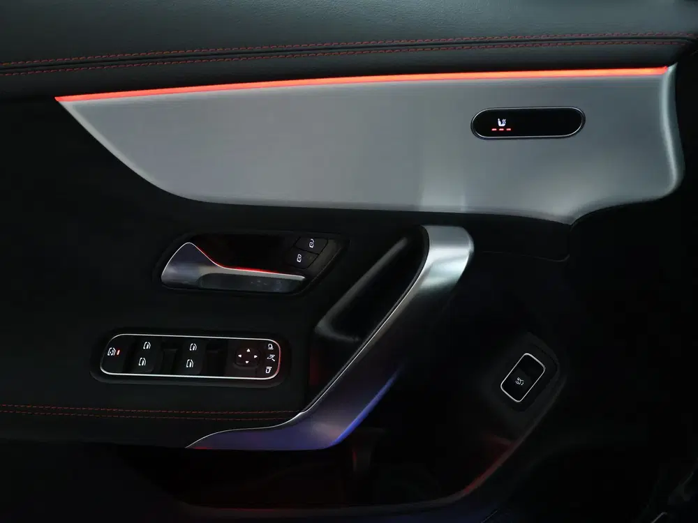 Mercedes-Benz CLA CLA-Klasse Shooting Brake 180 AMG Line uit 2024, foto 7