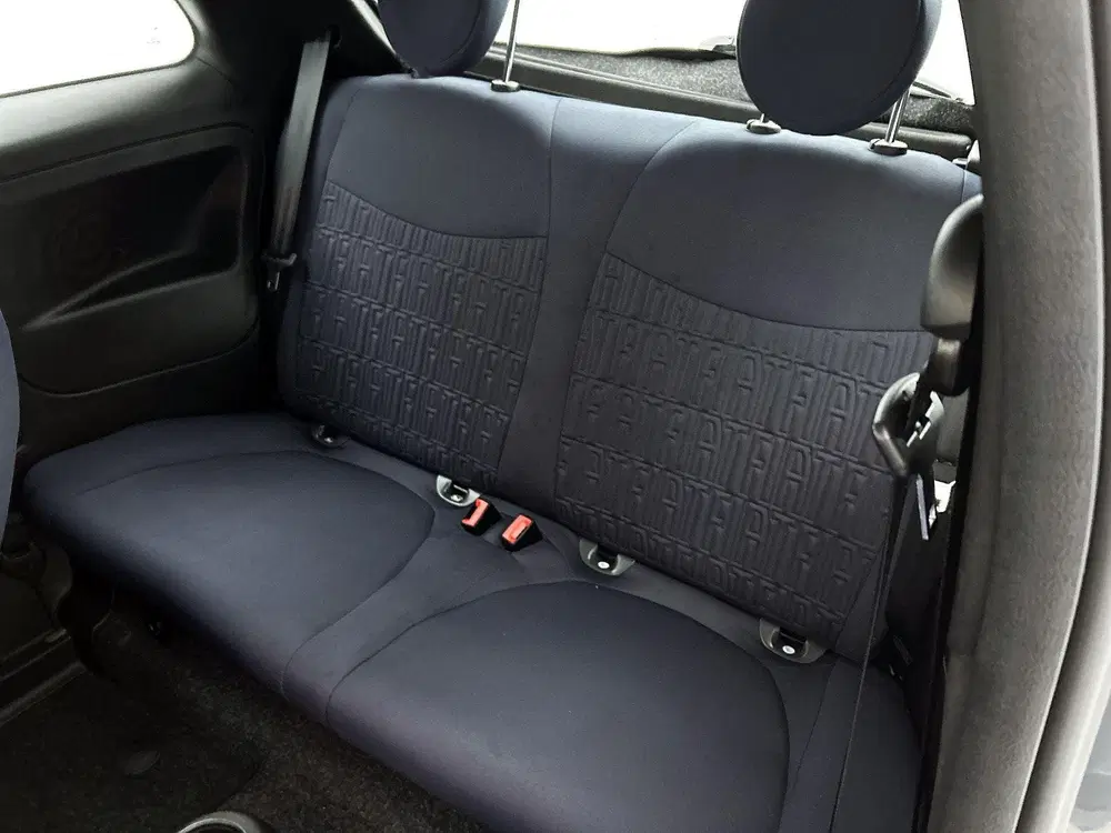 Fiat 500 1.0 Hybrid Cult uit 2021, foto 6