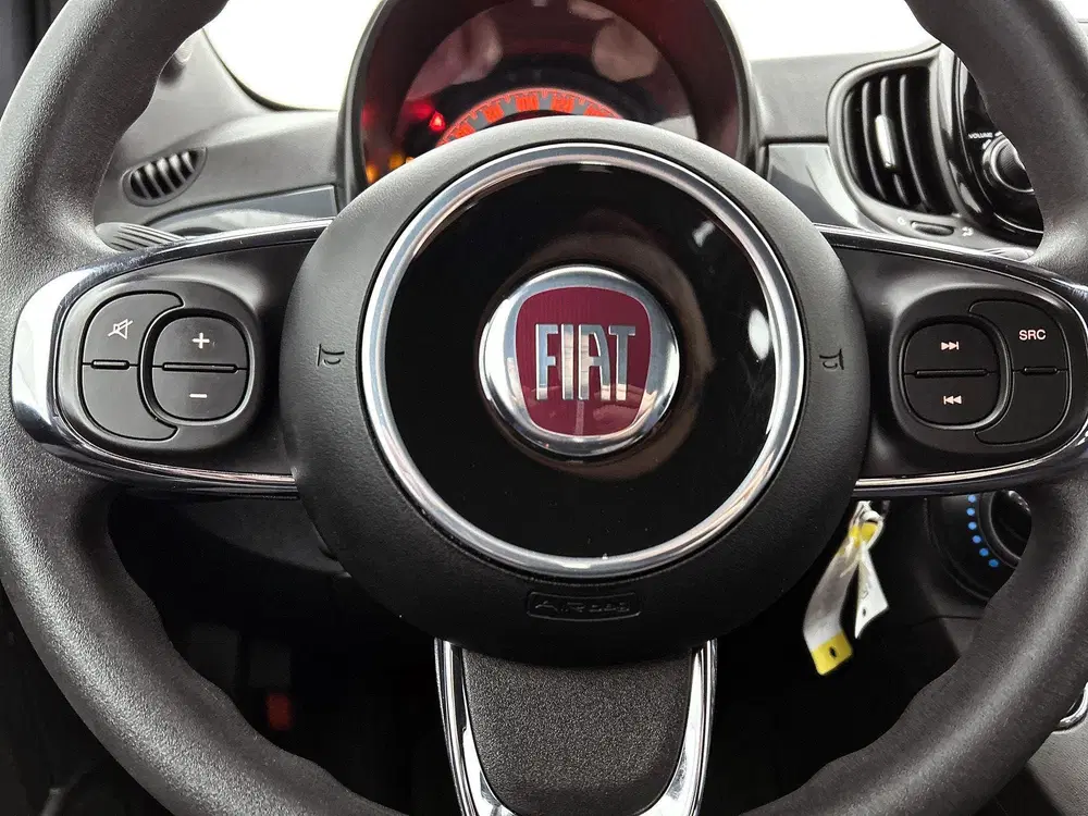 Fiat 500 1.0 Hybrid Cult uit 2021, foto 8