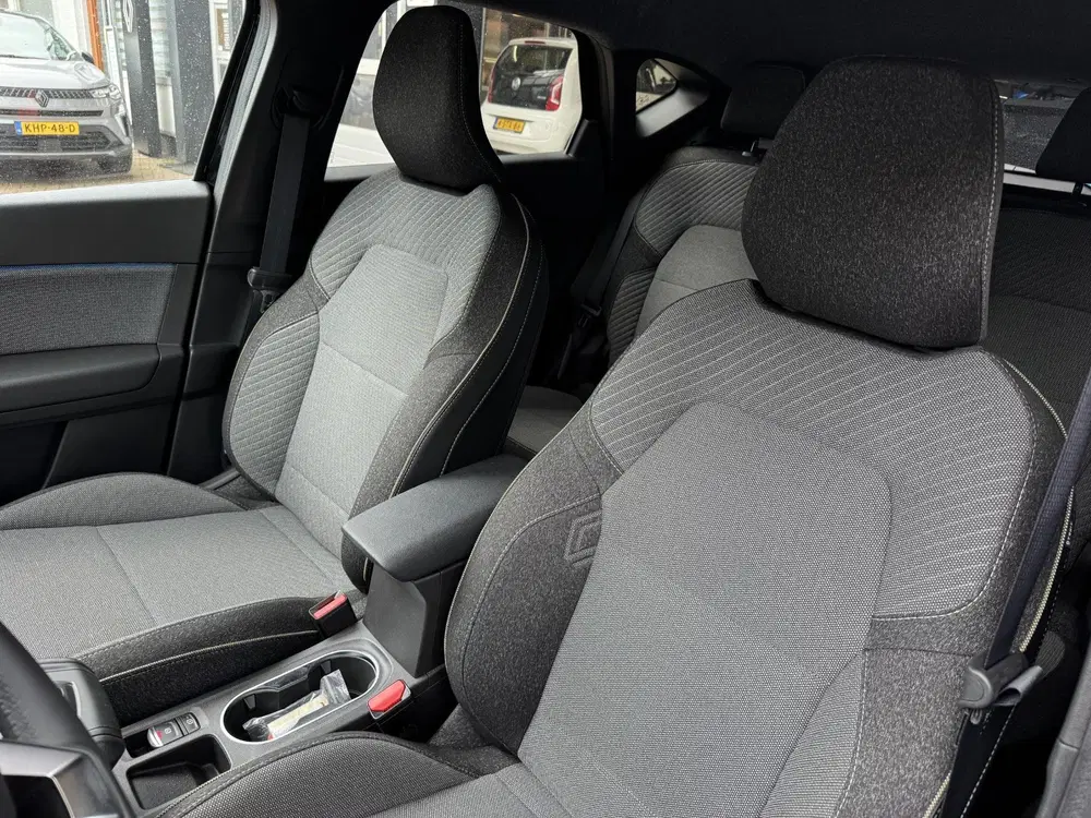 Renault Captur 1.8 E-Tech full hybrid 160 Techno 9-25 uit 2025, foto 11