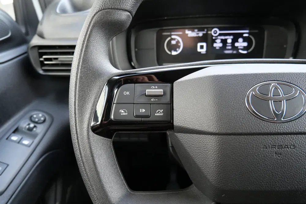 Toyota Proace City 1.5 D-4D L1 Challenger+ uit 2024, foto 11