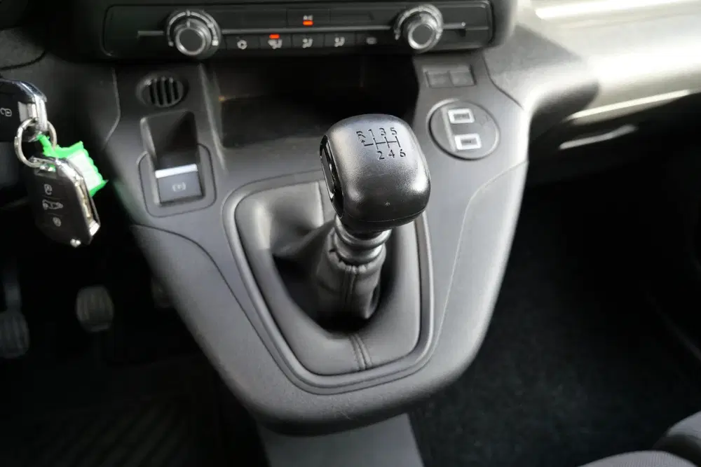 Toyota Proace City 1.5 D-4D L1 Challenger+ uit 2024, foto 5