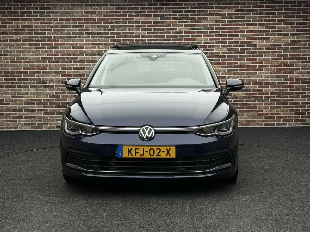 Volkswagen Golf 1.4 eHybrid Style Panoramadak Virtual Mass uit 2023, foto 8