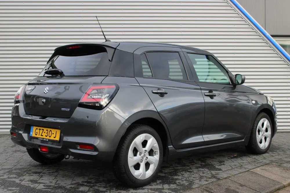 Suzuki Swift 1.2 Select SmartHybrid uit 2025, foto 3