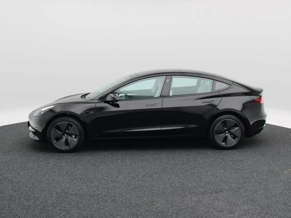 Tesla Model 3 Standard RWD Plus 60 kWh 238 Pk uit 2023, foto 8