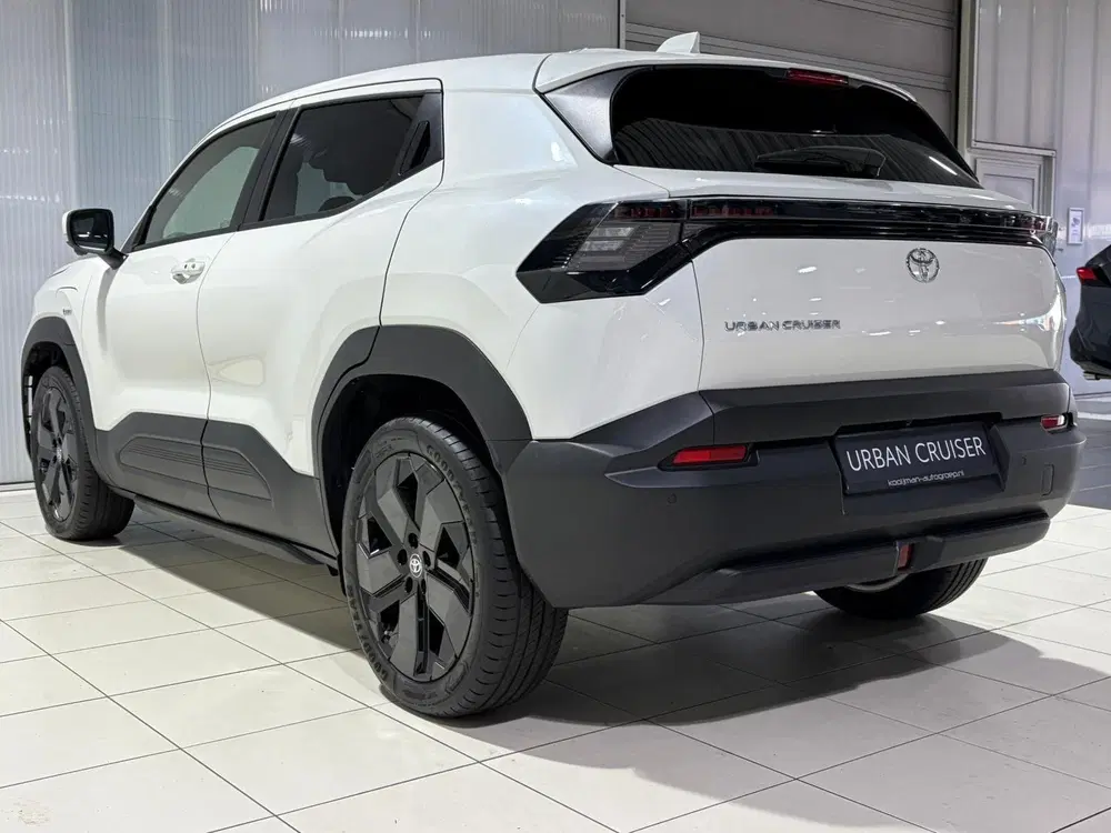 Toyota Urban Cruiser Executive 61 kWh Direct Leverbaar uit 2026, foto 6