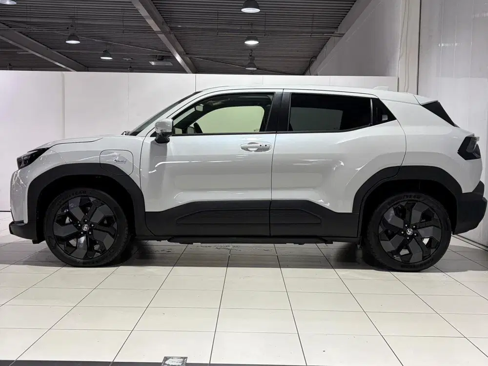 Toyota Urban Cruiser Executive 61 kWh Direct Leverbaar uit 2026, foto 9