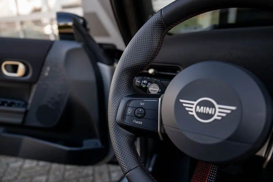 Mini John Cooper Works Cooper S Cabrio JCW uit 2025, foto 10