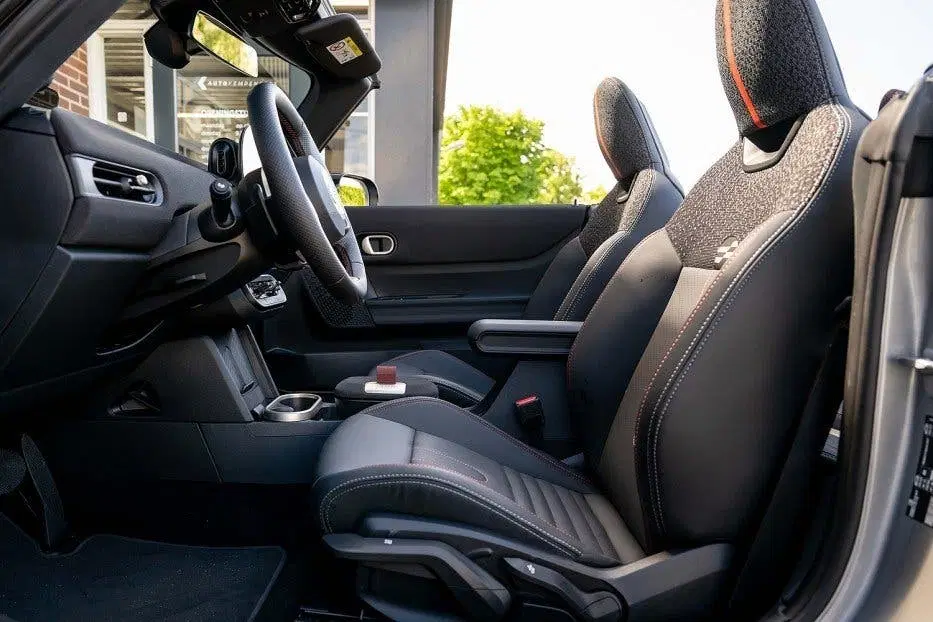 Mini John Cooper Works Cooper S Cabrio JCW uit 2025, foto 5