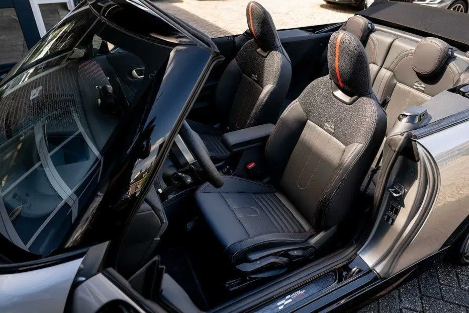 Mini John Cooper Works Cooper S Cabrio JCW uit 2025, foto 6