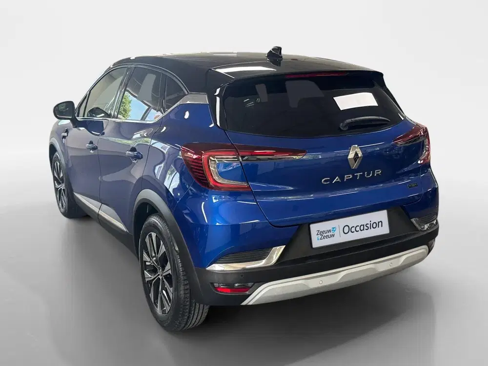 Renault Captur 1.6 E-Tech Hybrid 145 Intens Camera uit 2023, foto 4