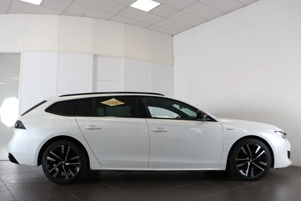 Peugeot 508 GT Hybrid 225 e-EAT8 uit 2022, foto 3