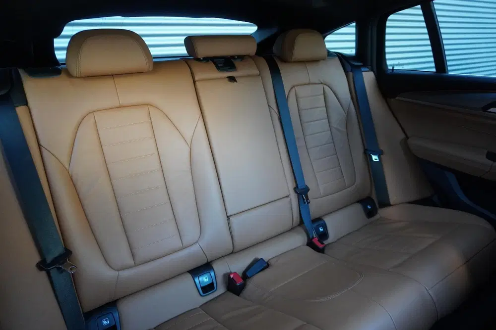 BMW X4 xDrive30i High Executive uit 2019, foto 10