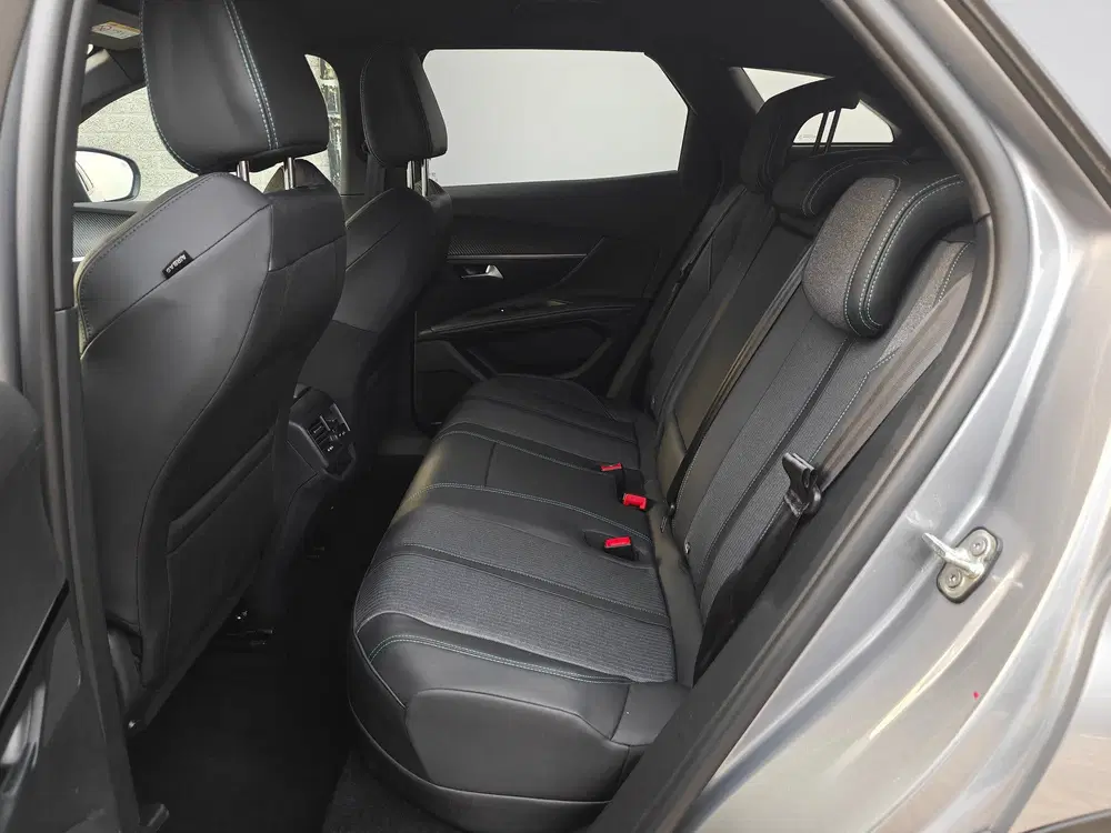 Peugeot 3008 1.6 Plug-In Hybride uit 2024, foto 14