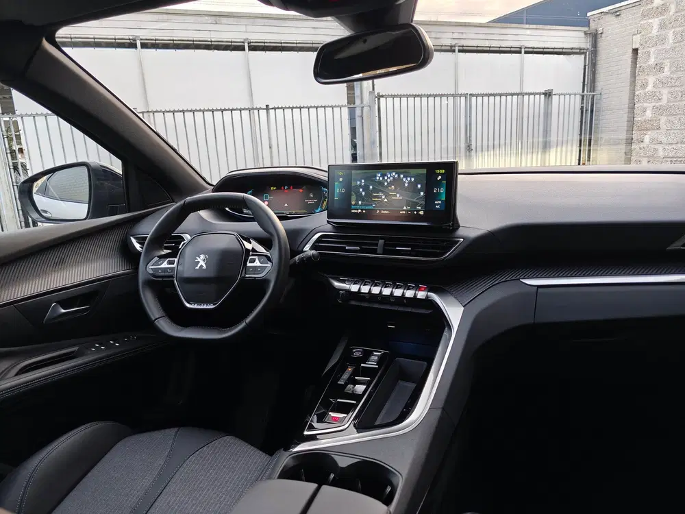 Peugeot 3008 1.6 Plug-In Hybride uit 2024, foto 2