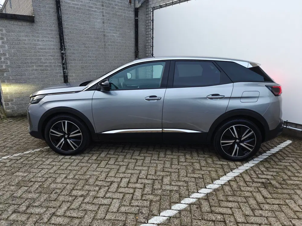 Peugeot 3008 1.6 Plug-In Hybride uit 2024, foto 4