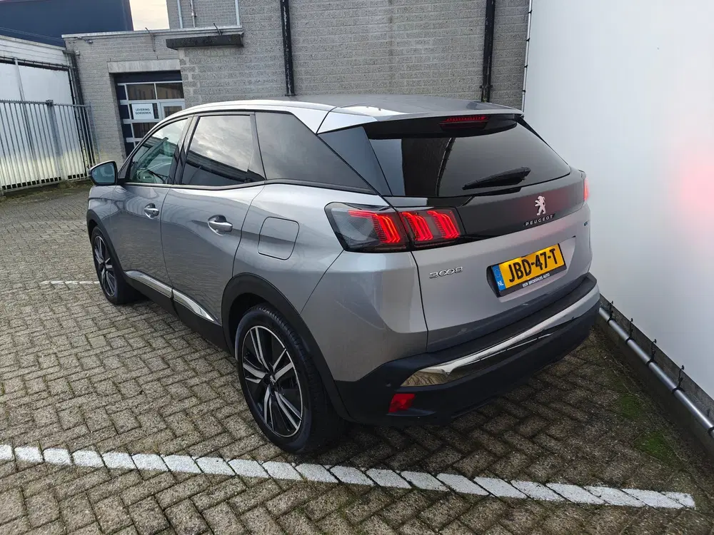 Peugeot 3008 1.6 Plug-In Hybride uit 2024, foto 5