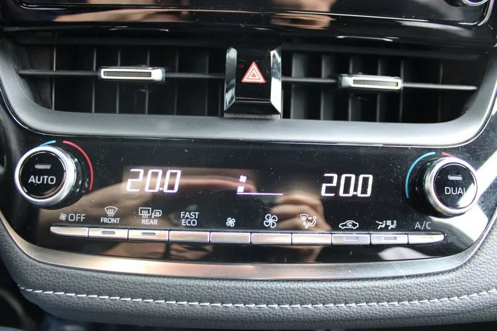 Suzuki Swace 1.8 Full Hybrid Select Automaat uit 2021, foto 14