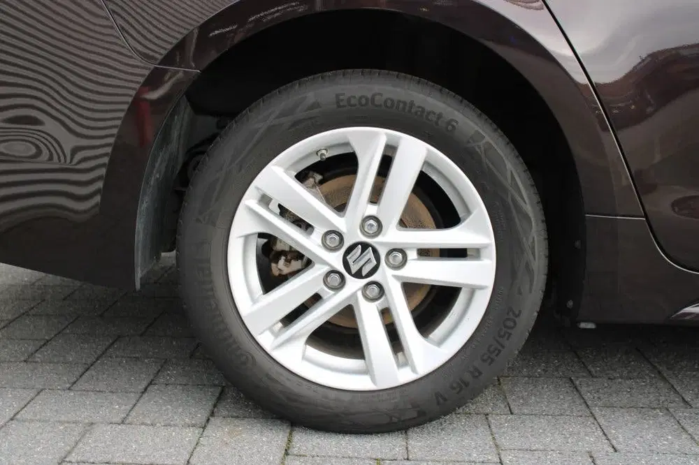 Suzuki Swace 1.8 Full Hybrid Select Automaat uit 2021, foto 15
