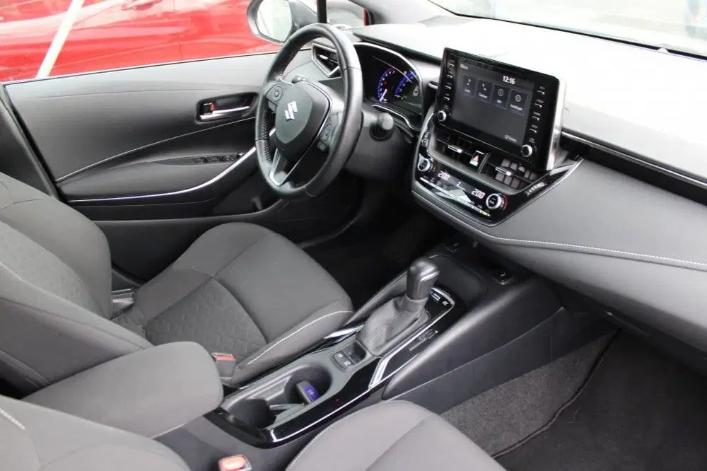 Suzuki Swace 1.8 Full Hybrid Select Automaat uit 2021, foto 4