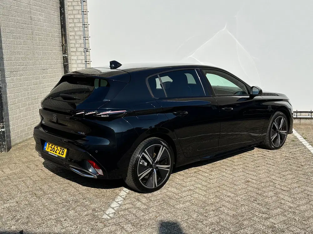 Peugeot 308 1.6 Plug-in Hybrid 180 GT uit 2023, foto 9