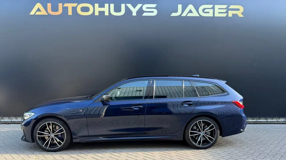 BMW 3-serie M340i xDrive Pano Laser Leder Carplay Vi uit 2020, foto 2