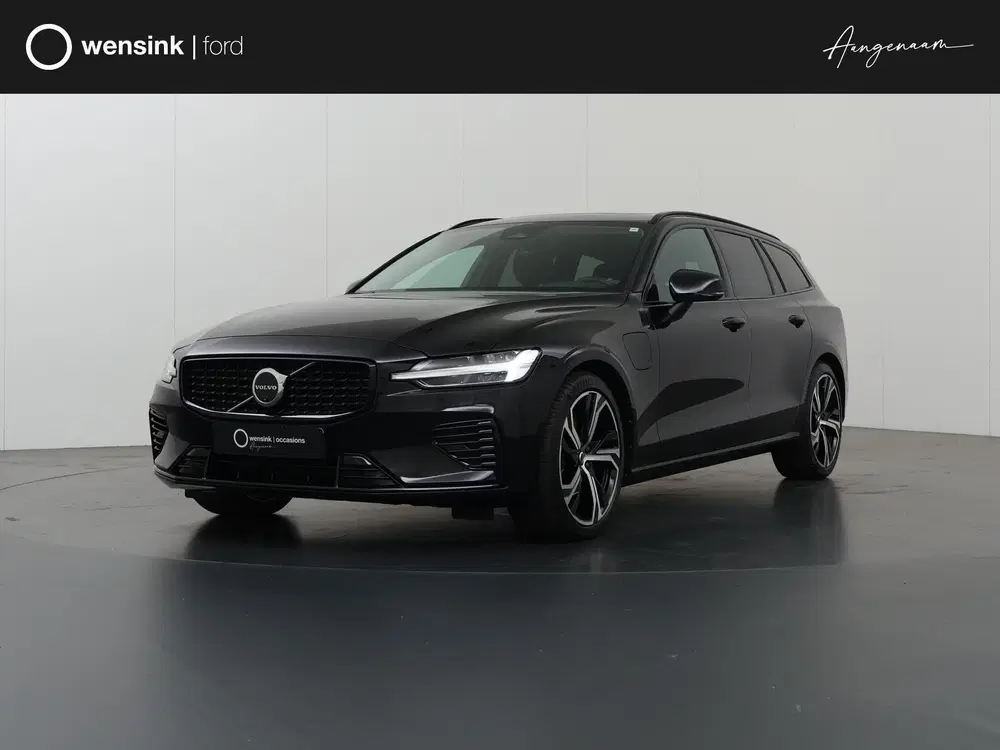 Volvo V60 2.0 T8 Plug-in hybrid AWD Ultra Dark uit 2024