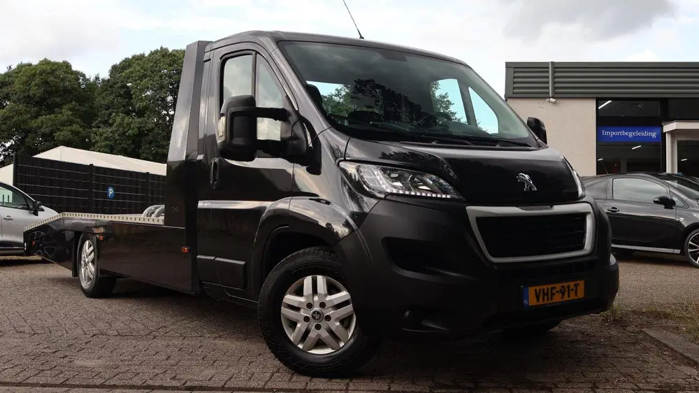 Peugeot Boxer 435 2.2 BlueHDi 165 L4 Pro Zwaar uit 2020, foto 12