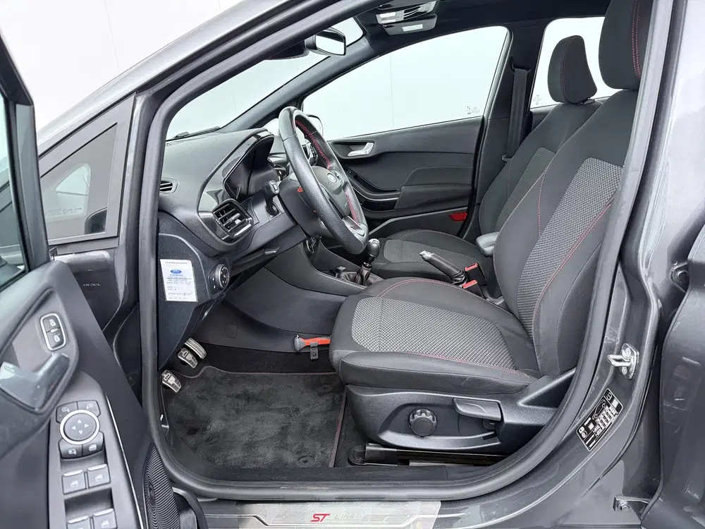 Ford Fiesta 125PK EcoBoost Hybrid ST-Line X uit 2021, foto 11