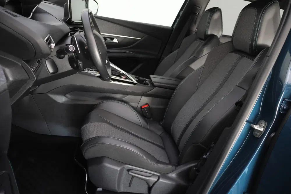 Peugeot 5008 1.2T Aut. 7p ALLURE Pack FULL LED uit 2023, foto 10