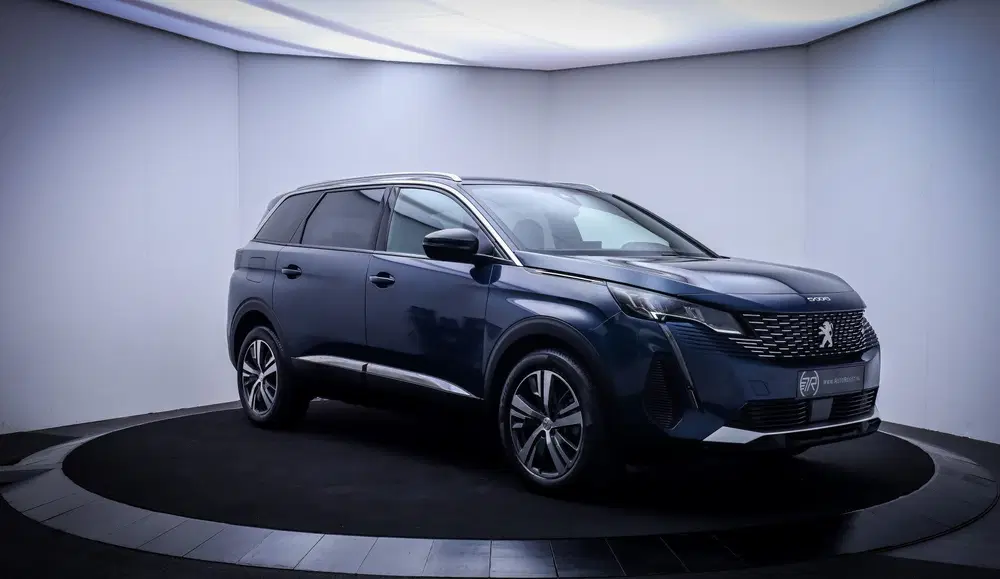 Peugeot 5008 1.2T Aut. 7p ALLURE Pack FULL LED uit 2023, foto 3